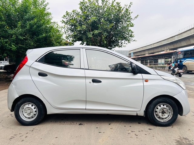 Second-hand 2017 Hyundai EON D Lite Plus for sale in Ahmedabad-1