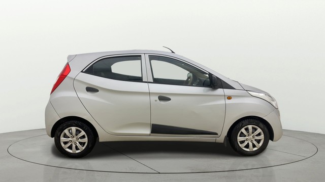 Second-hand 2013 Hyundai EON Magna Optional for sale in Ahmedabad-1