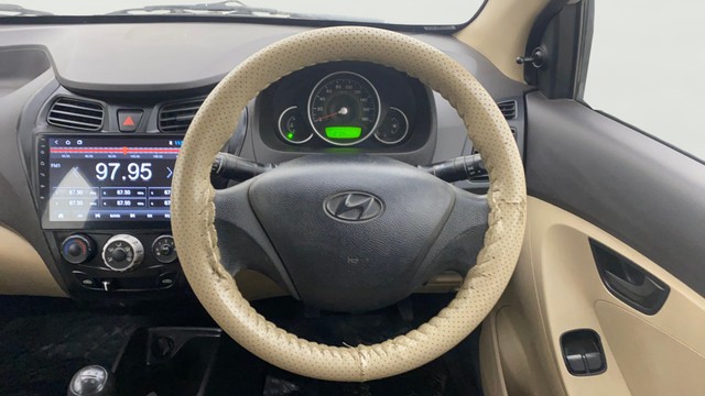 Second-hand 2013 Hyundai EON Magna Optional for sale in Ahmedabad-12