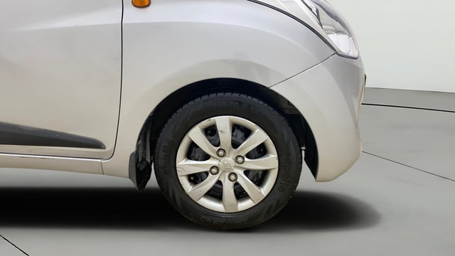 Second-hand 2013 Hyundai EON Magna Optional for sale in Ahmedabad-23