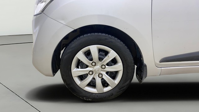 Second-hand 2013 Hyundai EON Magna Optional for sale in Ahmedabad-25