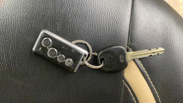 Second-hand 2013 Hyundai EON Magna Optional for sale in Ahmedabad-21