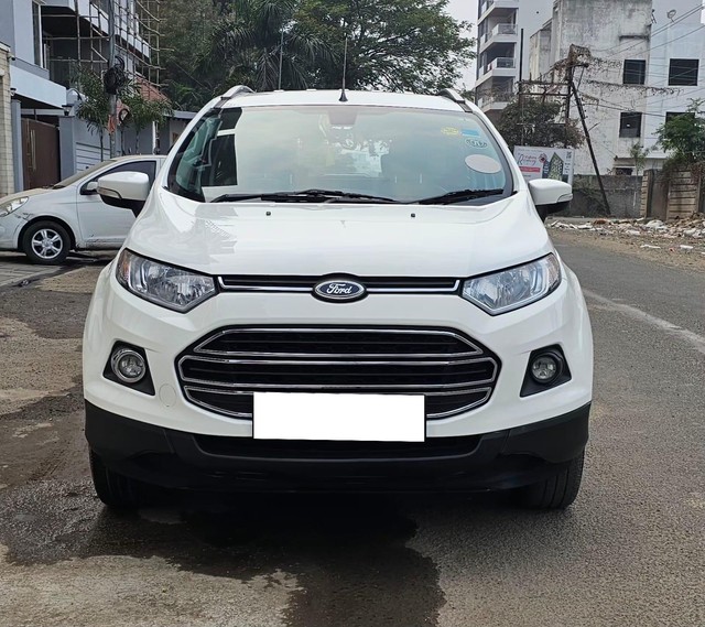 Second-hand 2015 Ford Ecosport 1.5 DV5 MT Titanium for sale in Nagpur-5