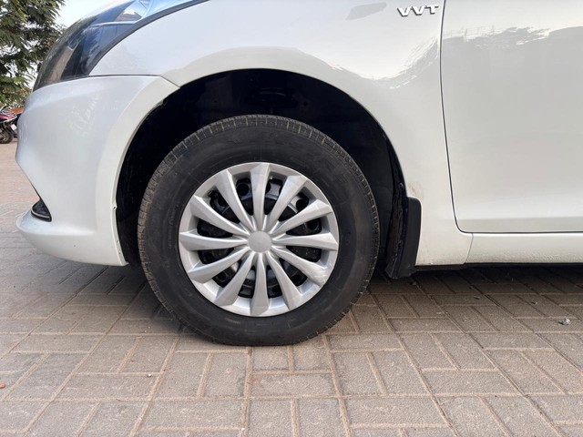 Second-hand 2016 Maruti Swift Dzire VXI for sale in Ahmedabad-8