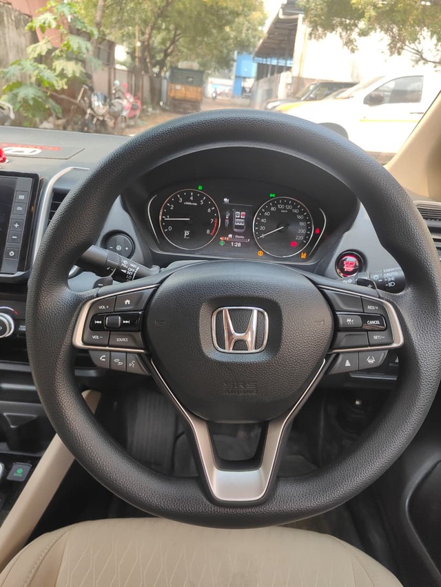 Second-hand 2025 Honda City VX Apex Edition CVT for sale in Chennai-5