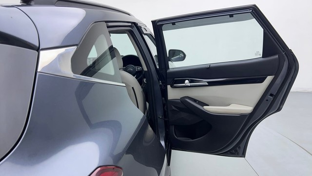 Second-hand 2020 Kia Seltos HTX IVT for sale in Ghaziabad-24