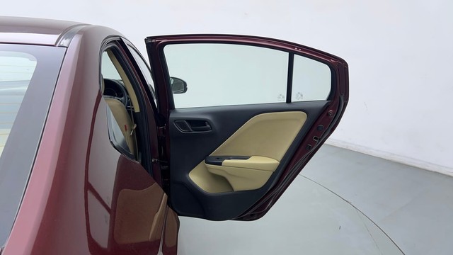 Second-hand 2016 Honda City SV MT for sale in Ghaziabad-23