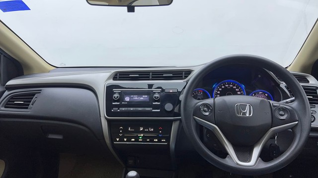 Second-hand 2016 Honda City SV MT for sale in Ghaziabad-11