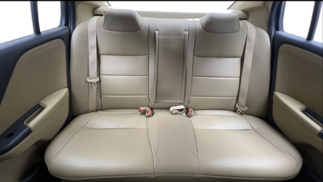 Second-hand 2016 Honda City SV MT for sale in Ghaziabad-24