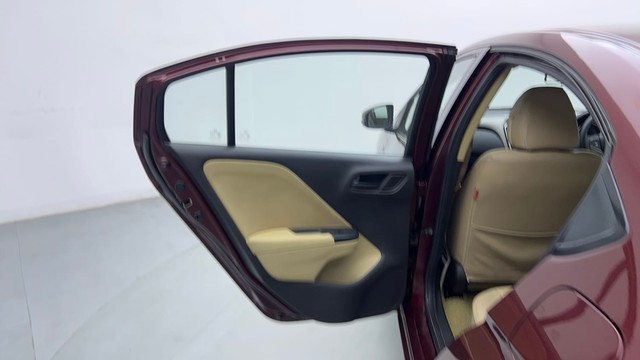 Second-hand 2016 Honda City SV MT for sale in Ghaziabad-25