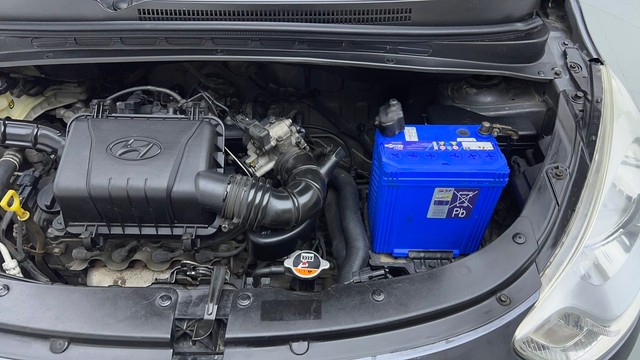 Second-hand 2013 Hyundai i10 Sportz 1.1L for sale in Ghaziabad-39