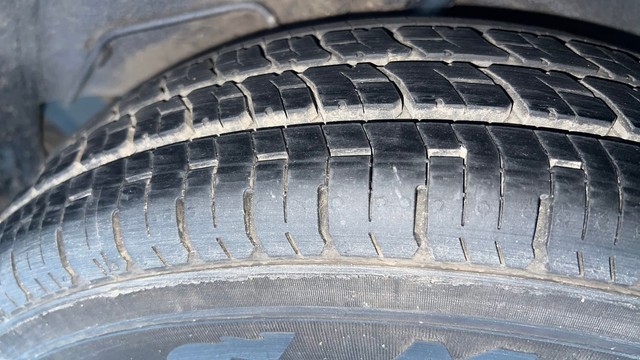 Second-hand 2013 Hyundai i10 Sportz 1.1L for sale in Ghaziabad-26