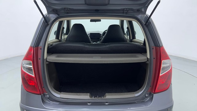 Second-hand 2013 Hyundai i10 Sportz 1.1L for sale in Ghaziabad-9