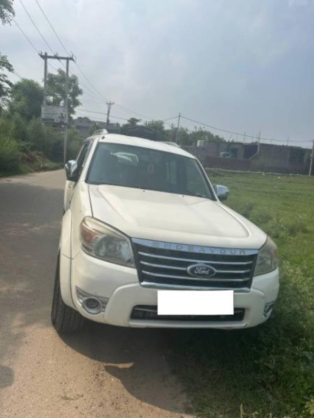 Second-hand 2011 Ford Endeavour 2.5L 4X2 for sale in Jammu-5