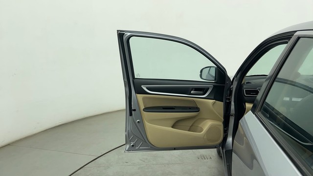 Second-hand 2023 Honda Amaze V CVT for sale in Chennai-28