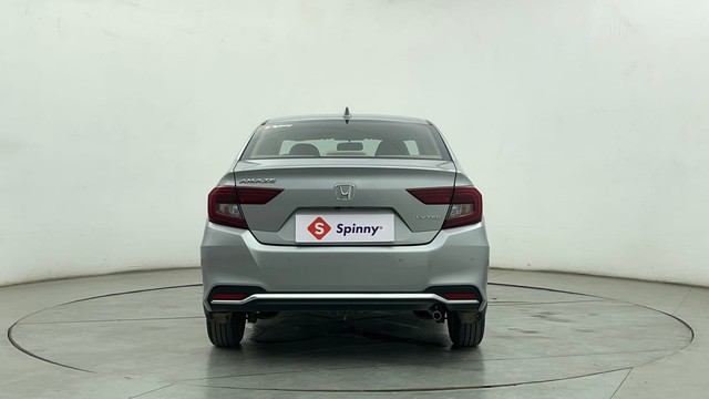 Second-hand 2023 Honda Amaze V CVT for sale in Chennai-4