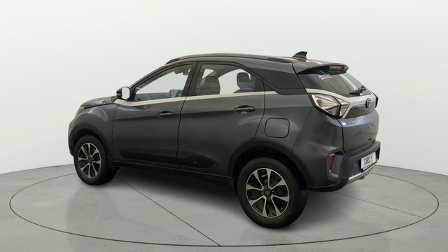 Second-hand 2021 Tata Nexon XZ Plus DualTone Roof for sale in New Delhi-4