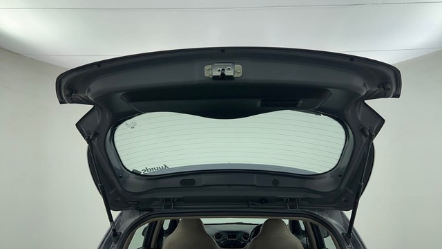 Second-hand 2016 Hyundai Grand i10 AT Asta for sale in Chennai-24