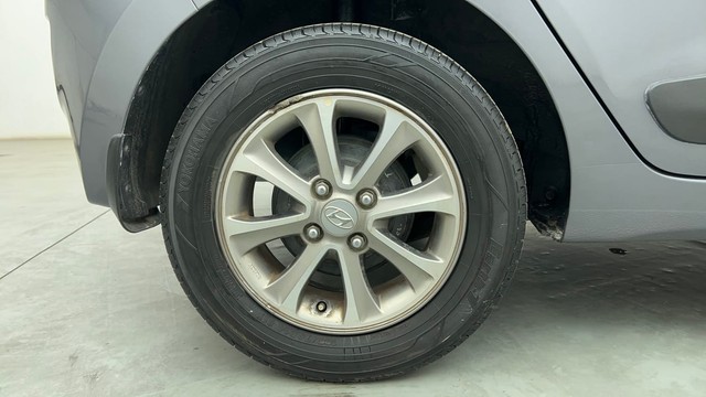 Second-hand 2016 Hyundai Grand i10 AT Asta for sale in Chennai-18