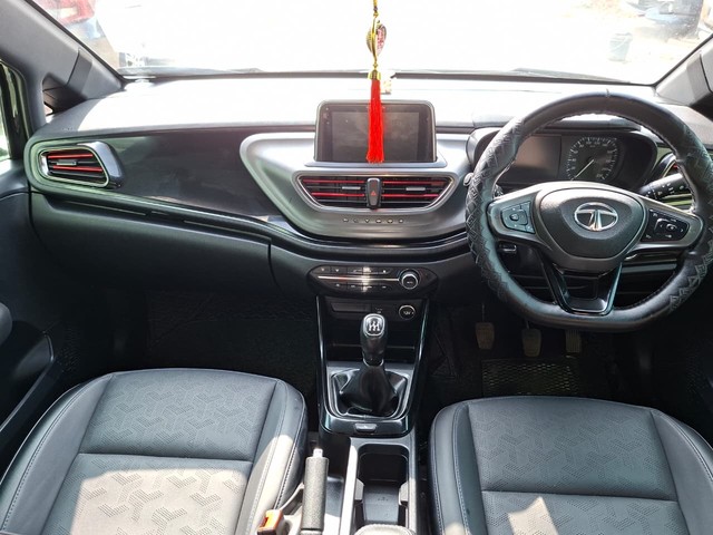 Second-hand 2023 Tata Altroz XZ Plus for sale in Kolkata-9