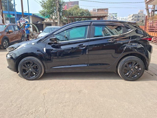 Second-hand 2023 Tata Altroz XZ Plus for sale in Kolkata-1