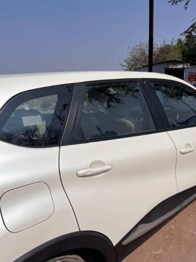 Second-hand 2019 Renault Captur 1.5 Diesel RXL for sale in Satna-2