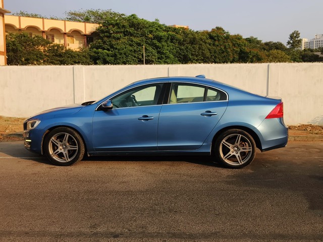 Second-hand 2016 Volvo S60 D4 KINETIC for sale in Chennai-5