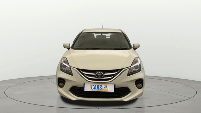 Second-hand 2019 Toyota Glanza V CVT for sale in Noida-7