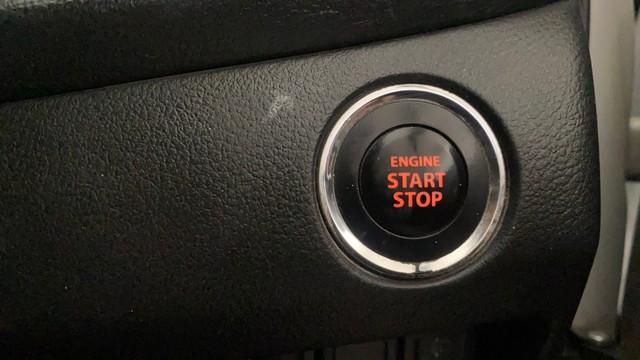 Second-hand 2019 Toyota Glanza V CVT for sale in Noida-23