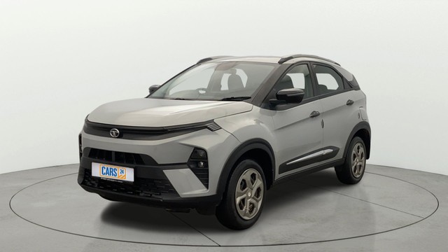 Second-hand 2023 Tata Nexon Pure for sale in Lucknow-6