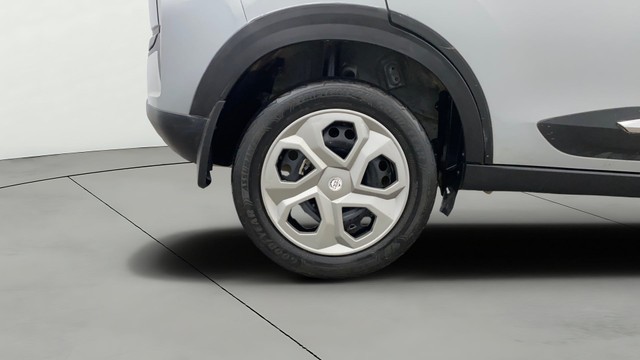 Second-hand 2023 Tata Nexon Pure for sale in Lucknow-24