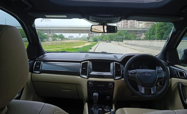 Second-hand 2018 Ford Endeavour 3.2 Titanium AT 4X4 for sale in Ahmedabad-5