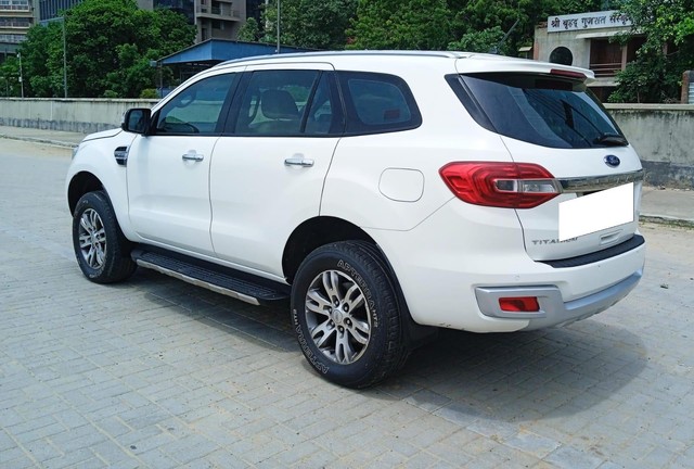 Second-hand 2018 Ford Endeavour 3.2 Titanium AT 4X4 for sale in Ahmedabad-1