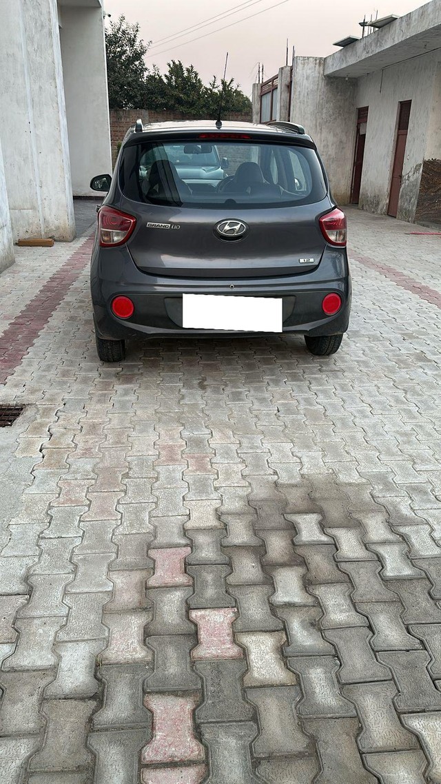 Second-hand 2017 Hyundai i10 Magna 1.1L for sale in Moradabad-1