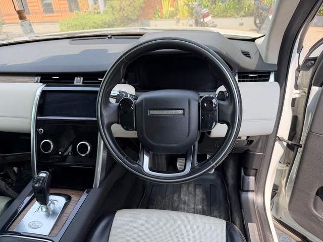 Land Rover Discovery Sport Dynamic SE Second-hand 2020 Land Rover Discovery Sport Dynamic SE for sale in Ahmedabad-4