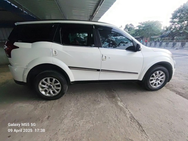 Second-hand 2019 Mahindra XUV500 W9 2WD for sale in Kolkata-2