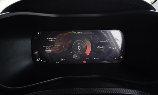 Second-hand 2025 Tata Curvv Accomplished S DCA for sale in Ahmedabad-4