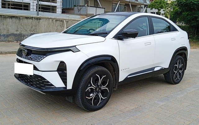 Second-hand 2025 Tata Curvv Accomplished S DCA for sale in Ahmedabad-6