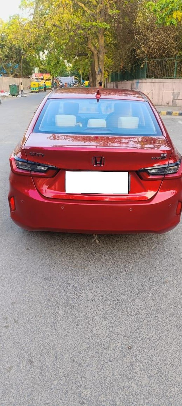 Second-hand 2020 Honda City V MT for sale in New Delhi-2