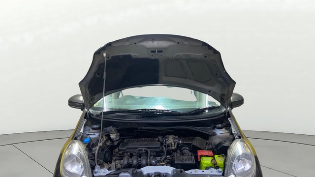 Second-hand 2015 Honda Amaze S i-Vtech for sale in Surat-9