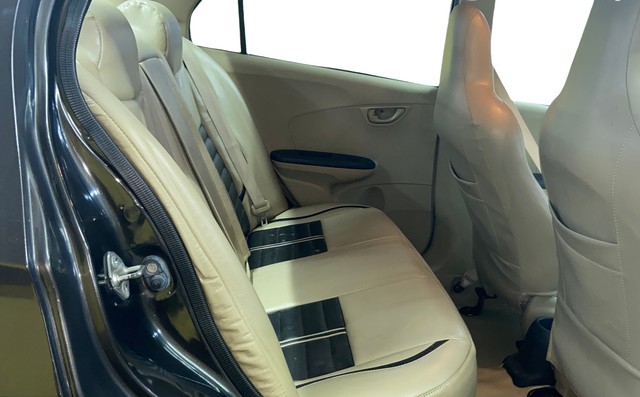 Second-hand 2015 Honda Amaze S i-Vtech for sale in Surat-16