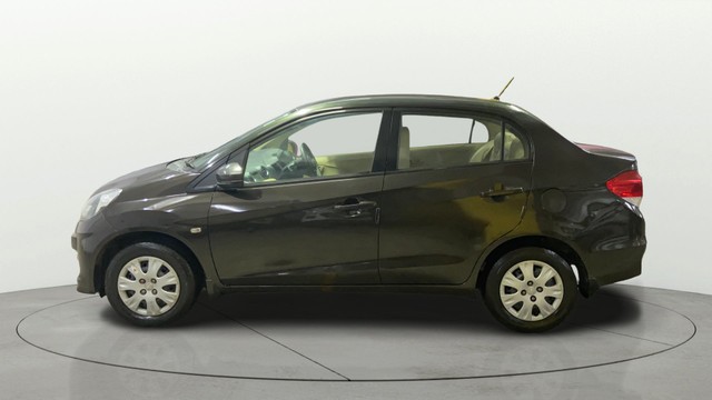 Second-hand 2015 Honda Amaze S i-Vtech for sale in Surat-5