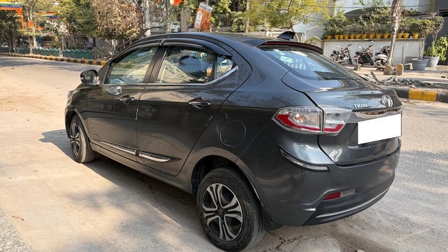 Second-hand 2022 Tata Tigor XZ Plus CNG BSVI for sale in New Delhi-7