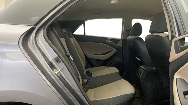 Second-hand 2015 Hyundai i20 Sportz 1.2 for sale in Gurgaon-10