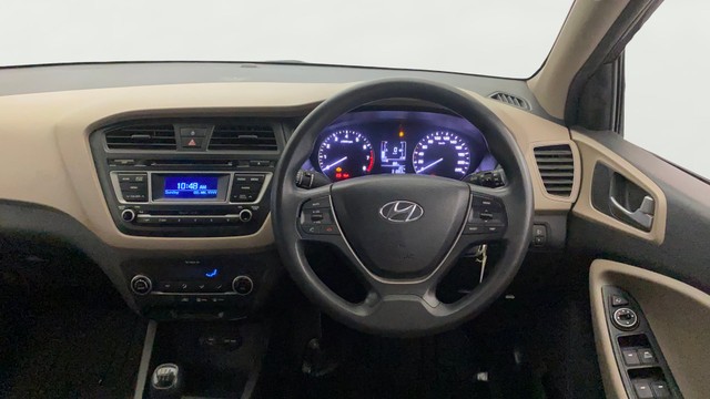 Second-hand 2015 Hyundai i20 Sportz 1.2 for sale in Gurgaon-2