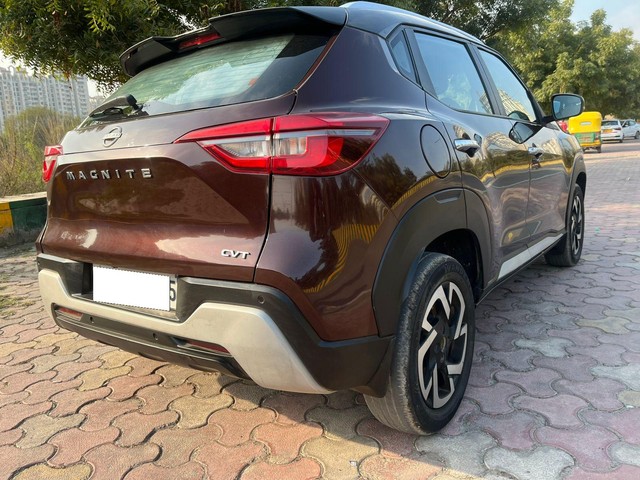 Second-hand 2022 Nissan Magnite Turbo CVT XV BSVI for sale in Noida-8