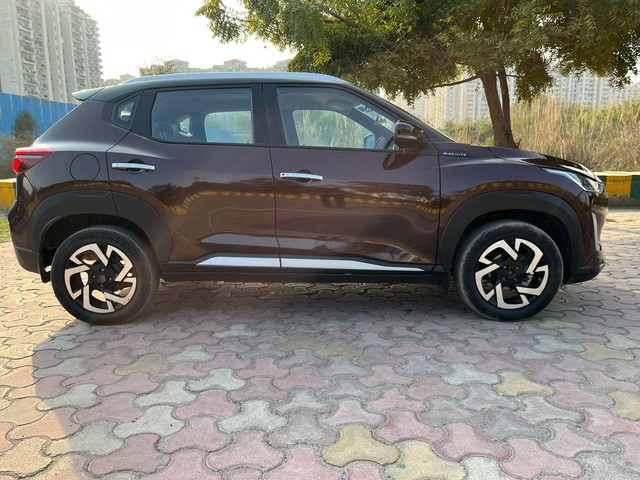 Second-hand 2022 Nissan Magnite Turbo CVT XV BSVI for sale in Noida-1