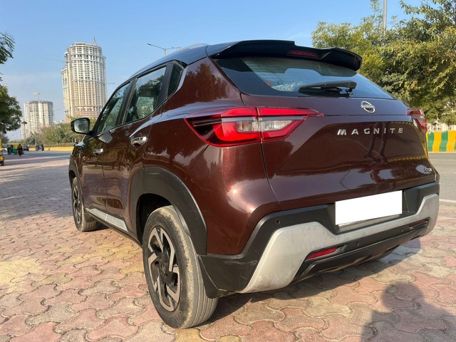 Second-hand 2022 Nissan Magnite Turbo CVT XV BSVI for sale in Noida-7
