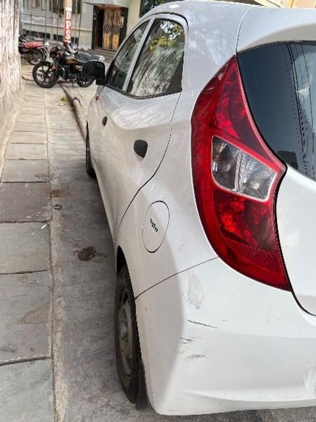 Second-hand 2017 Hyundai EON Era Plus for sale in Kota-2