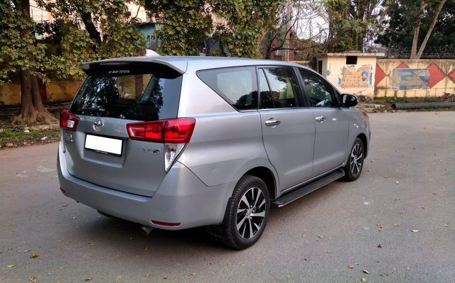 Second-hand 2022 Toyota Innova Crysta 2.7 ZX 7 STR AT for sale in New Delhi-8